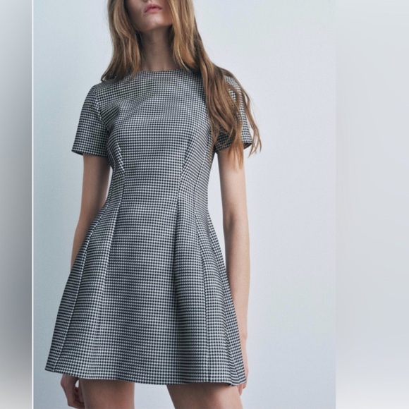 Zara Dresses & Skirts - Zara NWT black & white houndstooth checkered print short sleeve mini dress